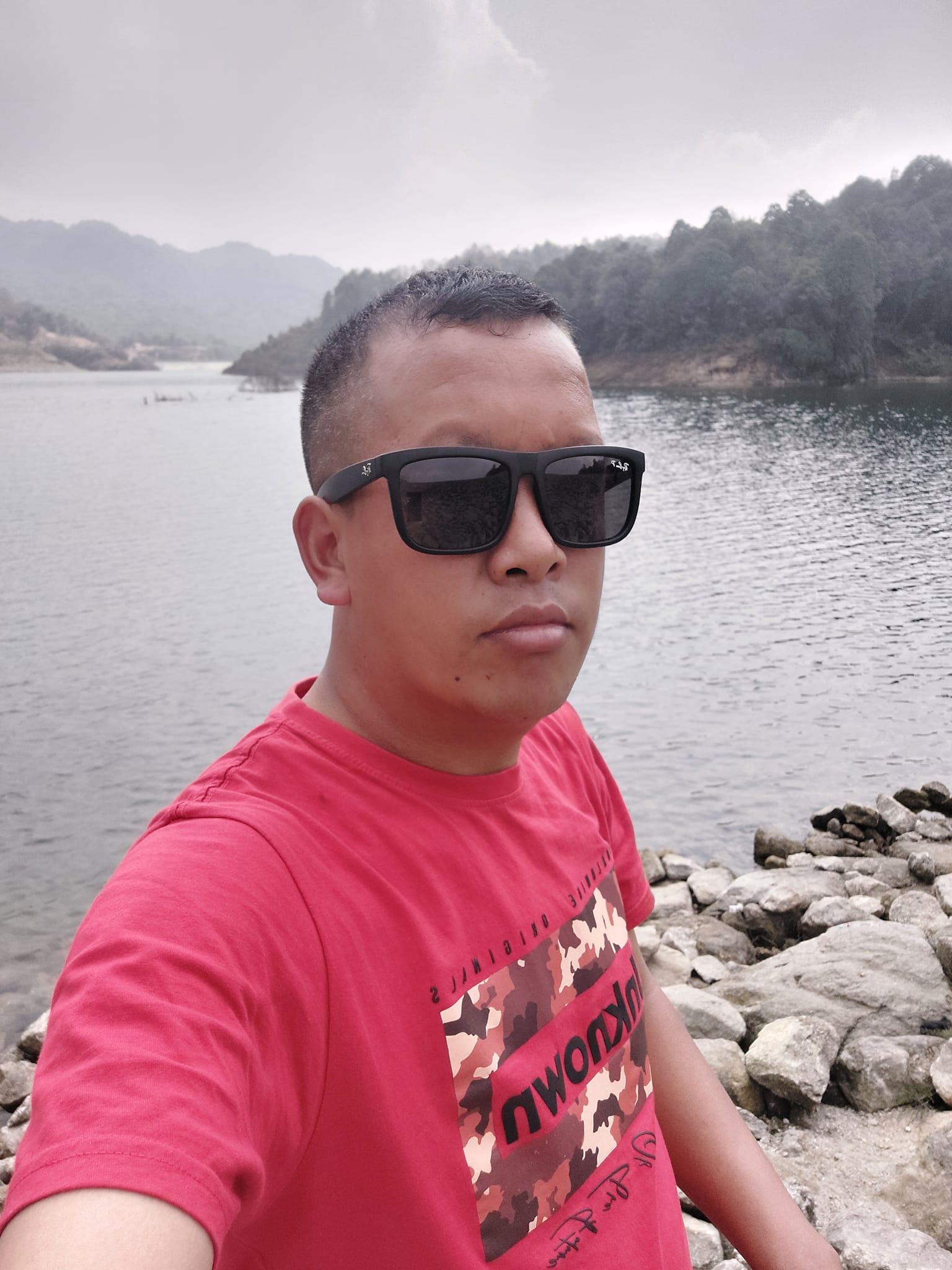 Mr. Wanggle Sherpa  Guide cum Porter